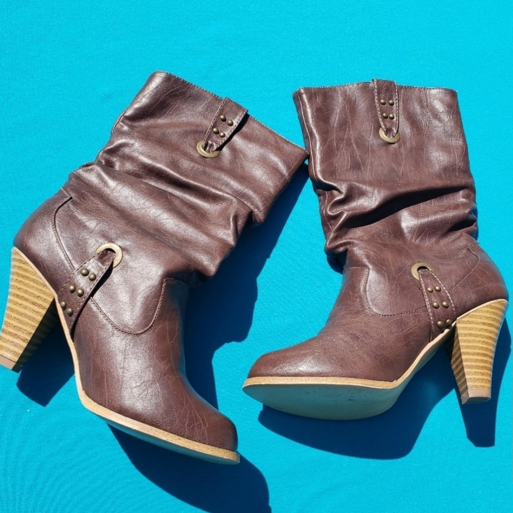 Rampage Heeled Brown Slip On Boots Size 8